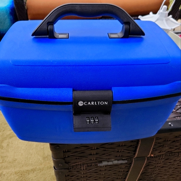 Carlton Bags Vintage Cosmetic Case Poshmark